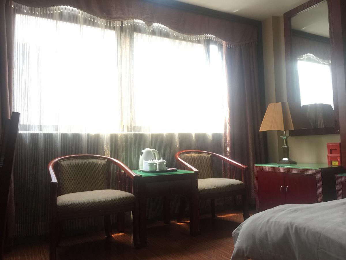 Yile Hotel Гуанчжоу Экстерьер фото